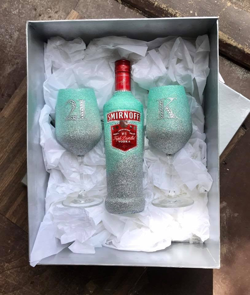 Made To Order 2x Wine glass and Smirnoff