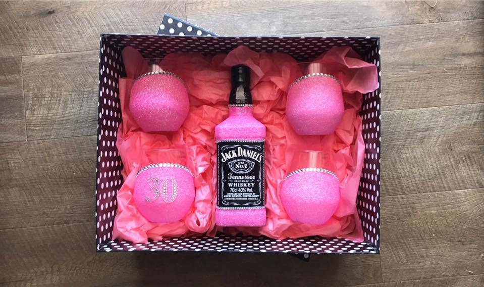 JD & 4x Stemless Wine Glasses