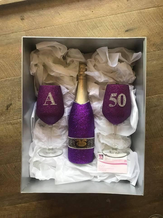 Moscato Browns Brothers & 2x Wine Glass Set