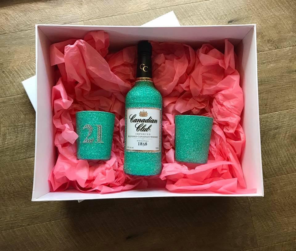 Canadian Club & 2x Short Glass Set