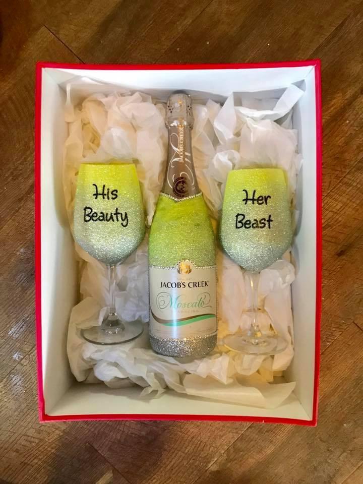 Moscato - 2x Wine glasses