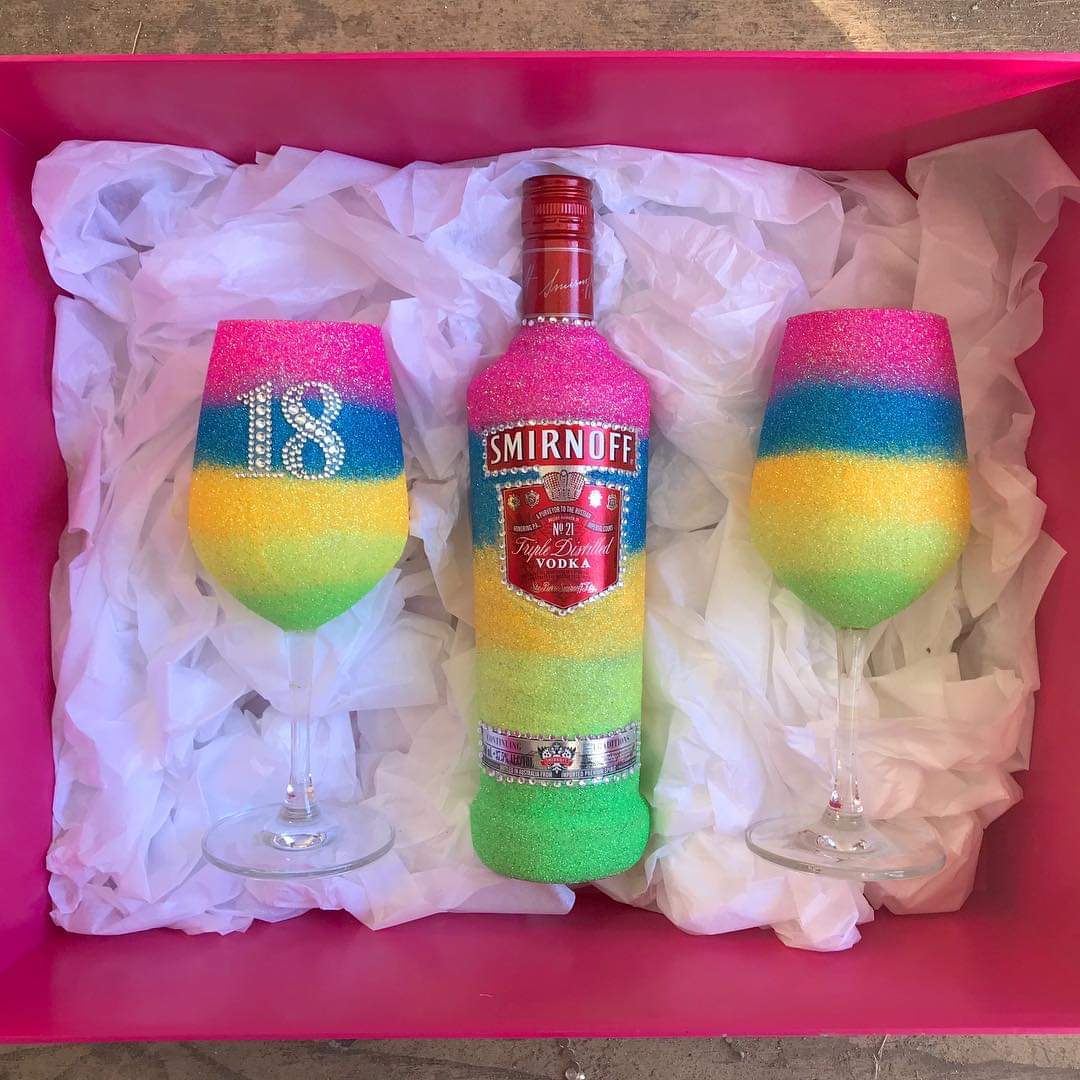 Made To Order 2x Wine glass and Smirnoff