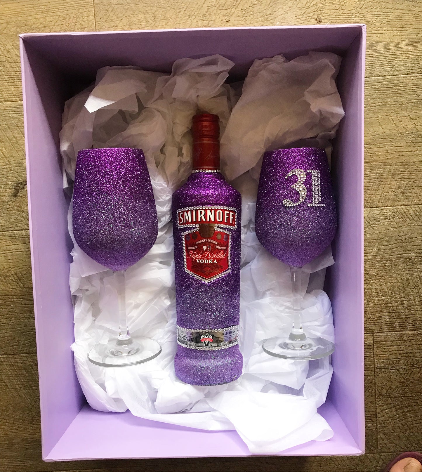Made To Order 2x Wine glass and Smirnoff