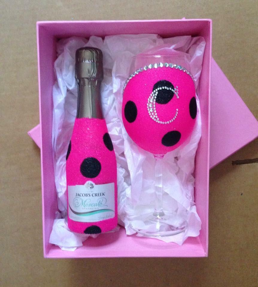 Mini polka dot wine set - advise initial in notes