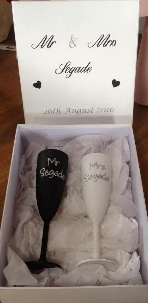 Personalised champagne glass wedding set