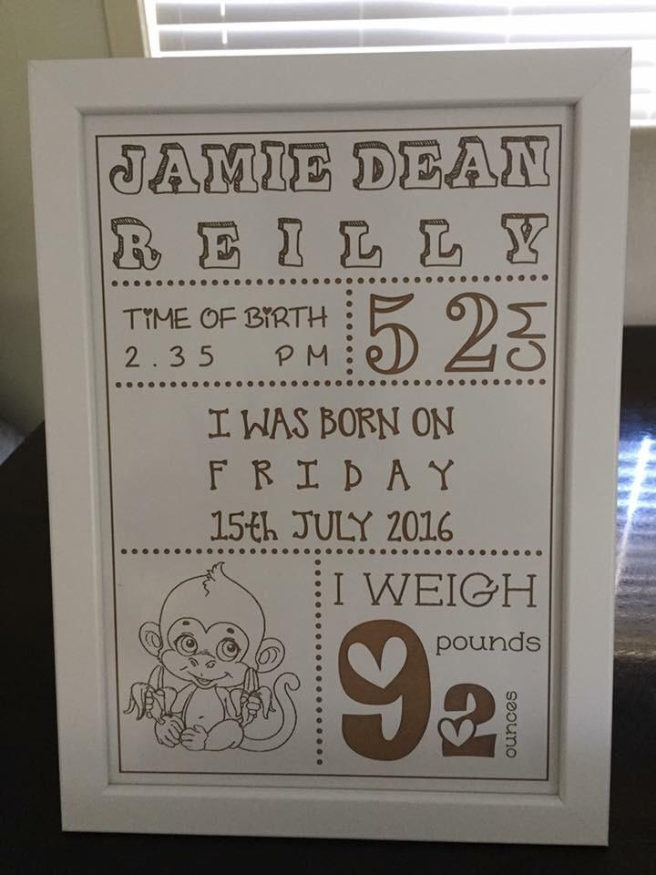 New born frames plaque