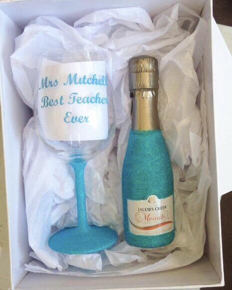 Personalised best teacher ever mini wine set