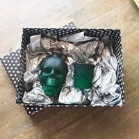 Skull Vodka and 1x Glass