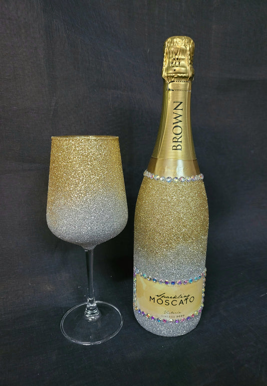 Premade silver/gold BB’s moscato includes bling initial on glass