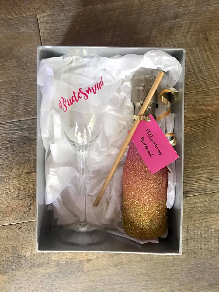 Will you be my Bridesmaid/Maid of Honour Full glitter bottle & flute glass