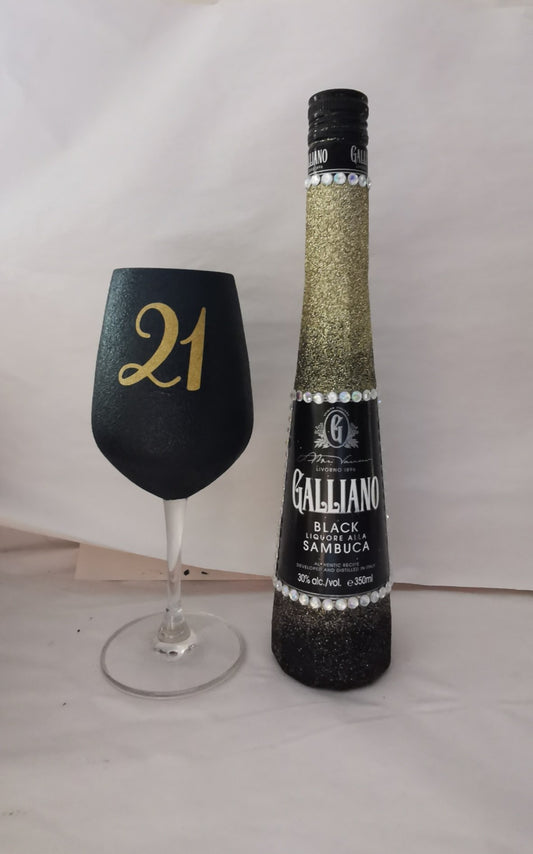 Black/gold sambuca set with personalised glass