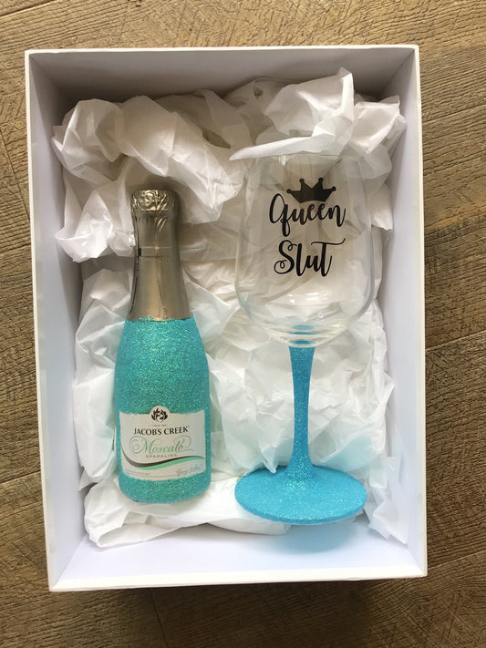 Queen slut mini wine set - aqua